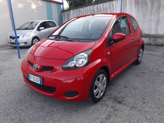 Toyota Aygo 1.0 Benz.-3p-full -2009