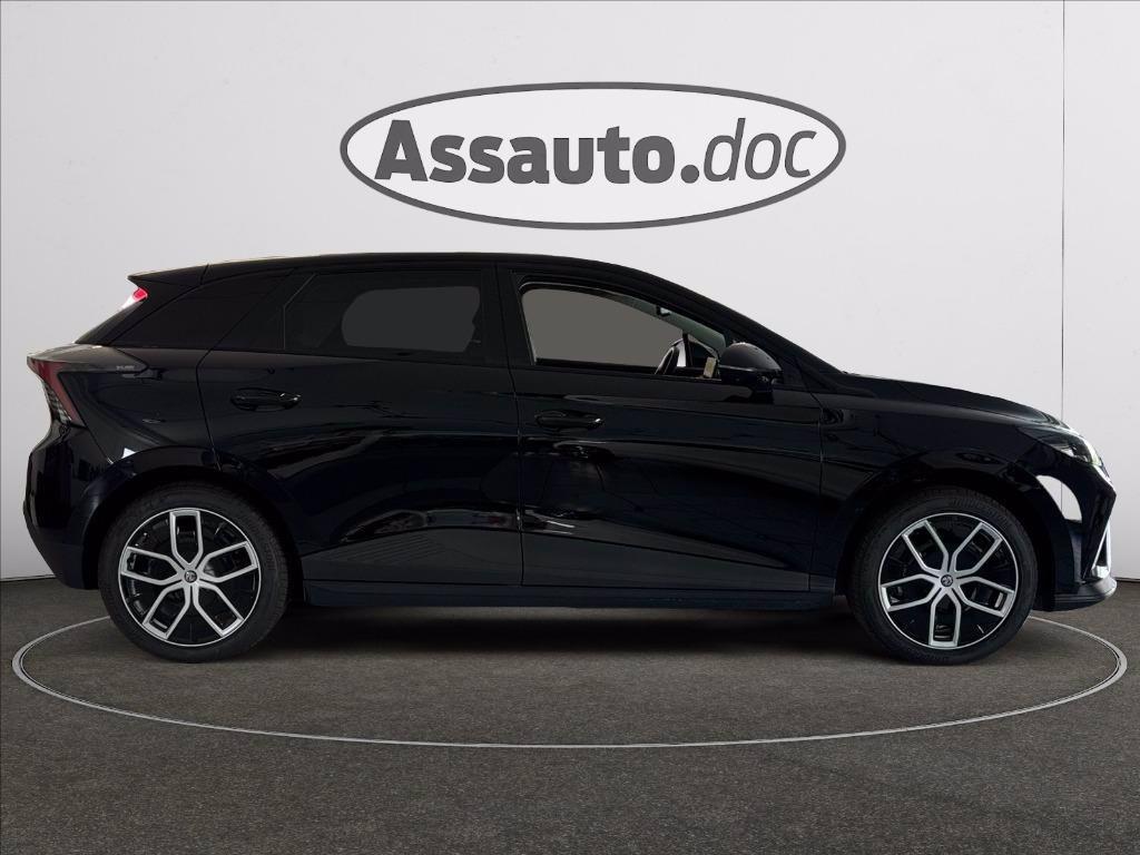 MG MG4 Luxury64 del 2025