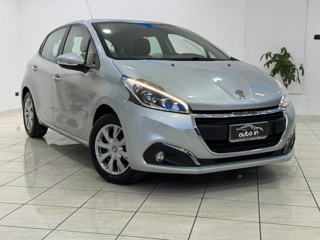 Peugeot 208 1.2 PureTech 82cv 5 porte