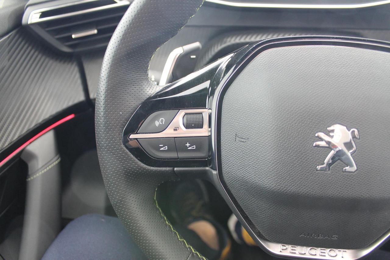 Peugeot 2008 1.5 bluehdi 130 Cv. EAT8 GT LINE TETTO