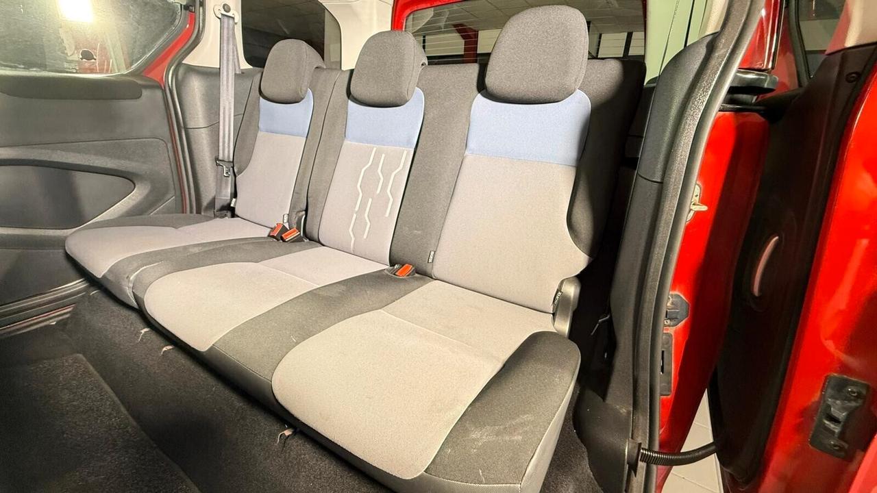 Peugeot Partner Tepee BlueHDi 100 Outdoor