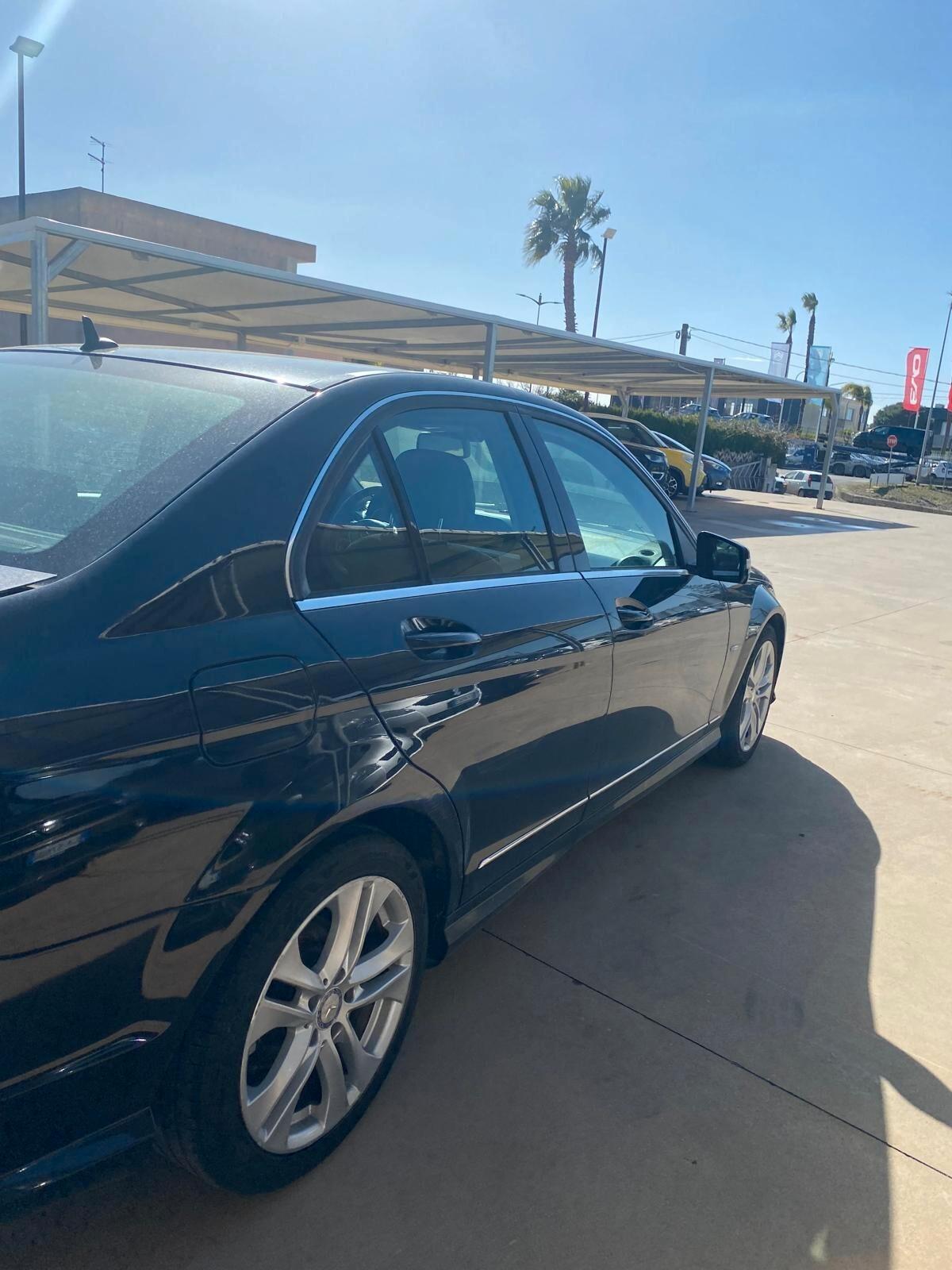 Mercedes-benz C 200 CDI BlueEFFICIENCY Avantgarde