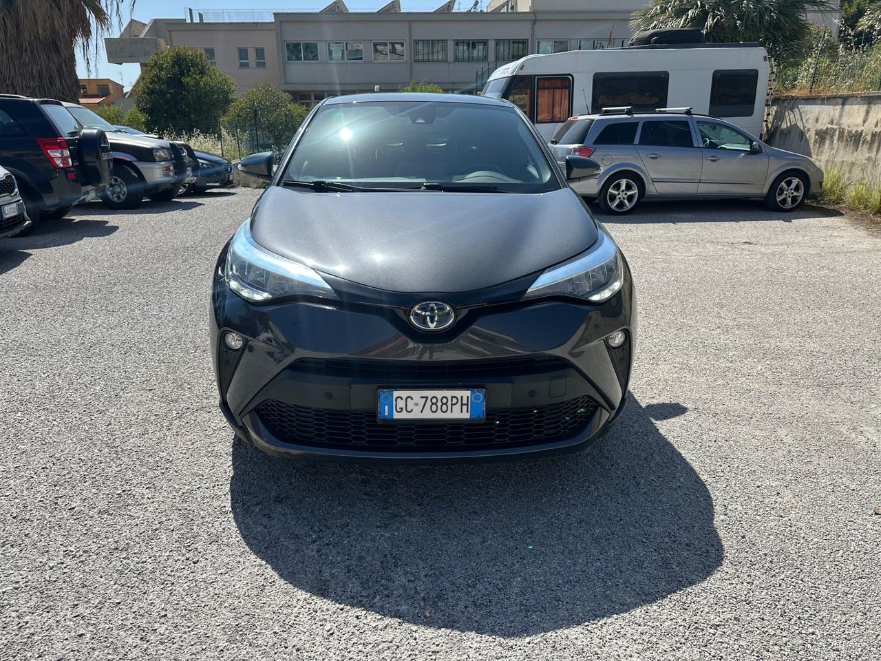 Toyota C-HR 2.0 Hybrid E-CVT Morebusiness