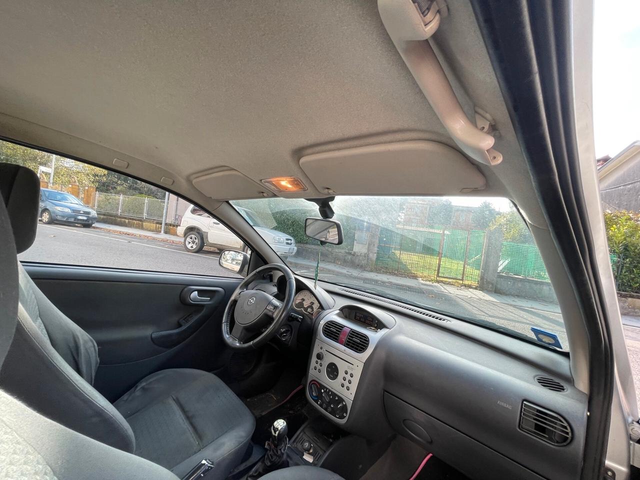 Opel Corsa 1.2i 16V cat 3 porte Sport