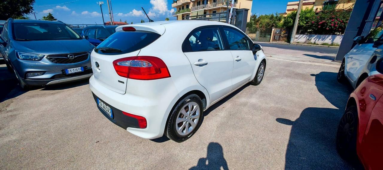 Kia Rio 1.1 CRDi 5p. Cool