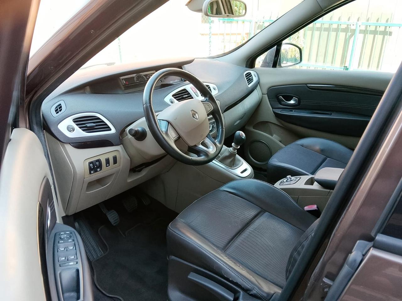 Renault Scenic Scénic 1.9 dCi-7 POSTI-NEOPAT-150.000-2010