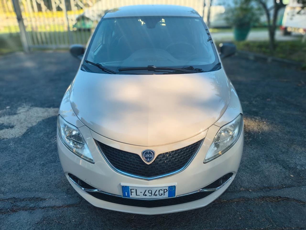 Lancia Ypsilon 1.2 benzina GPL VALIDO 2031