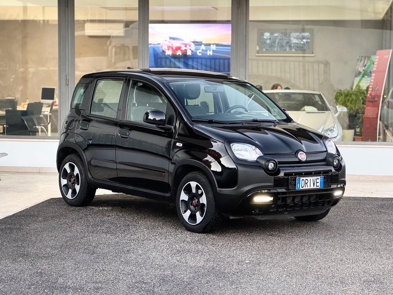 Fiat Panda Cross 1.0 Hybrid 69CV E6 - 2023