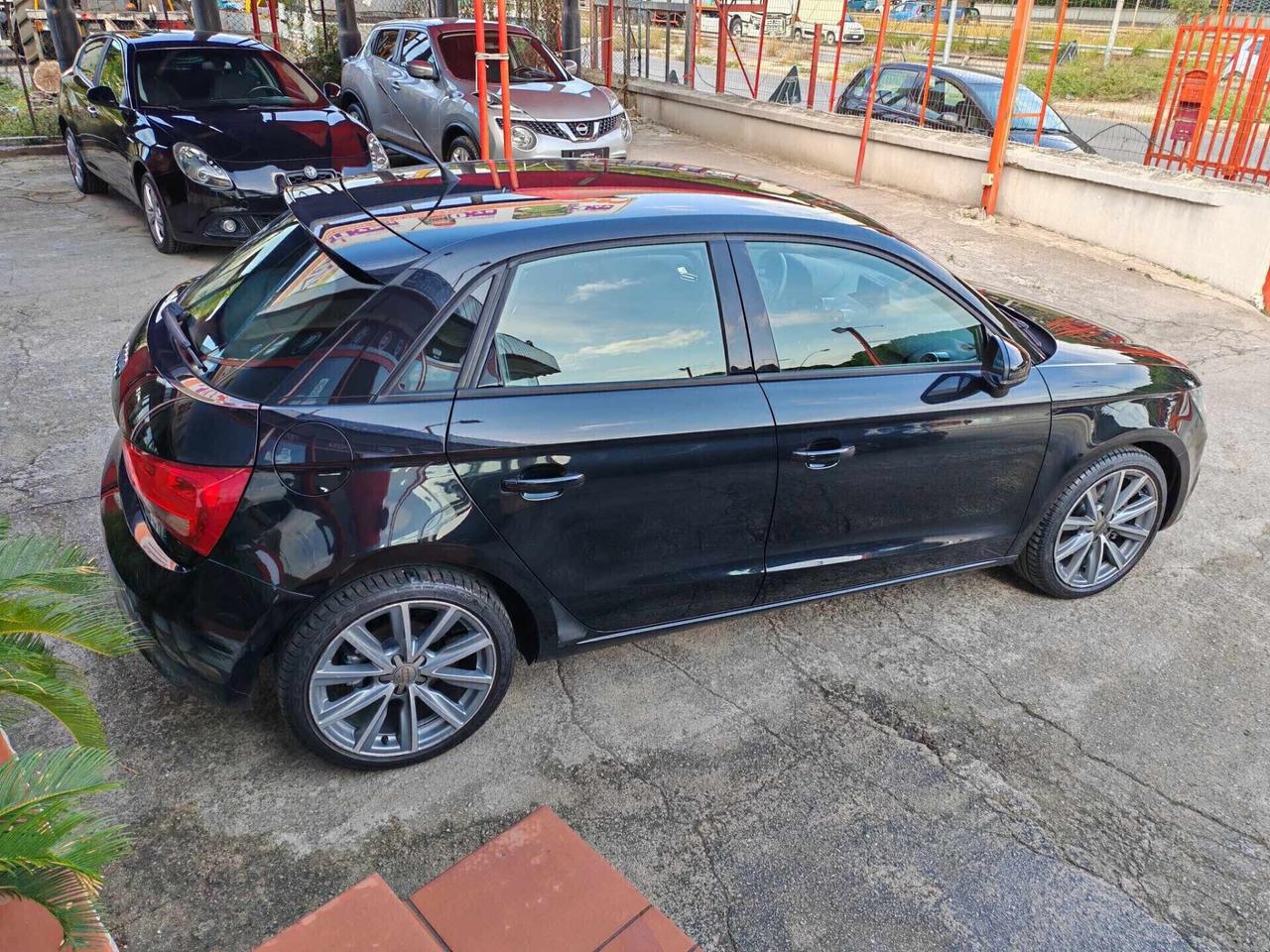 Audi A1 1.6 diesel 12/2012 Cv105 SPORTBACK