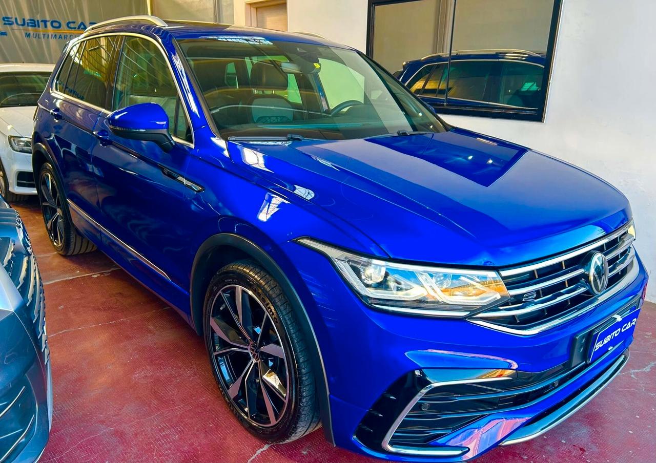 Volkswagen Tiguan 2.0 TDI 150 CV SCR DSG R-Line TETTO PANORAMICO