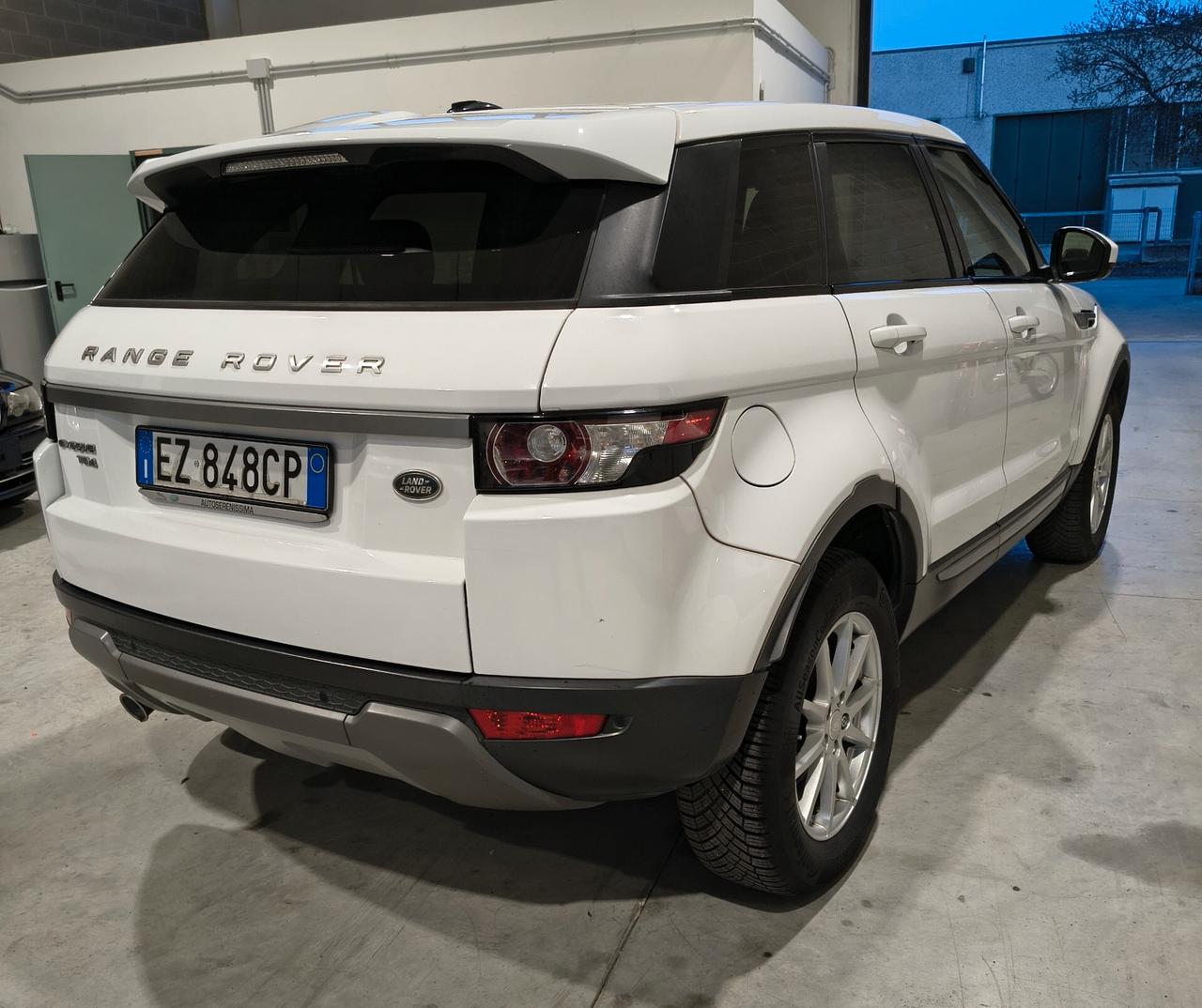 Land Rover Range Evoque 2.2 Sd4 5p. Pure