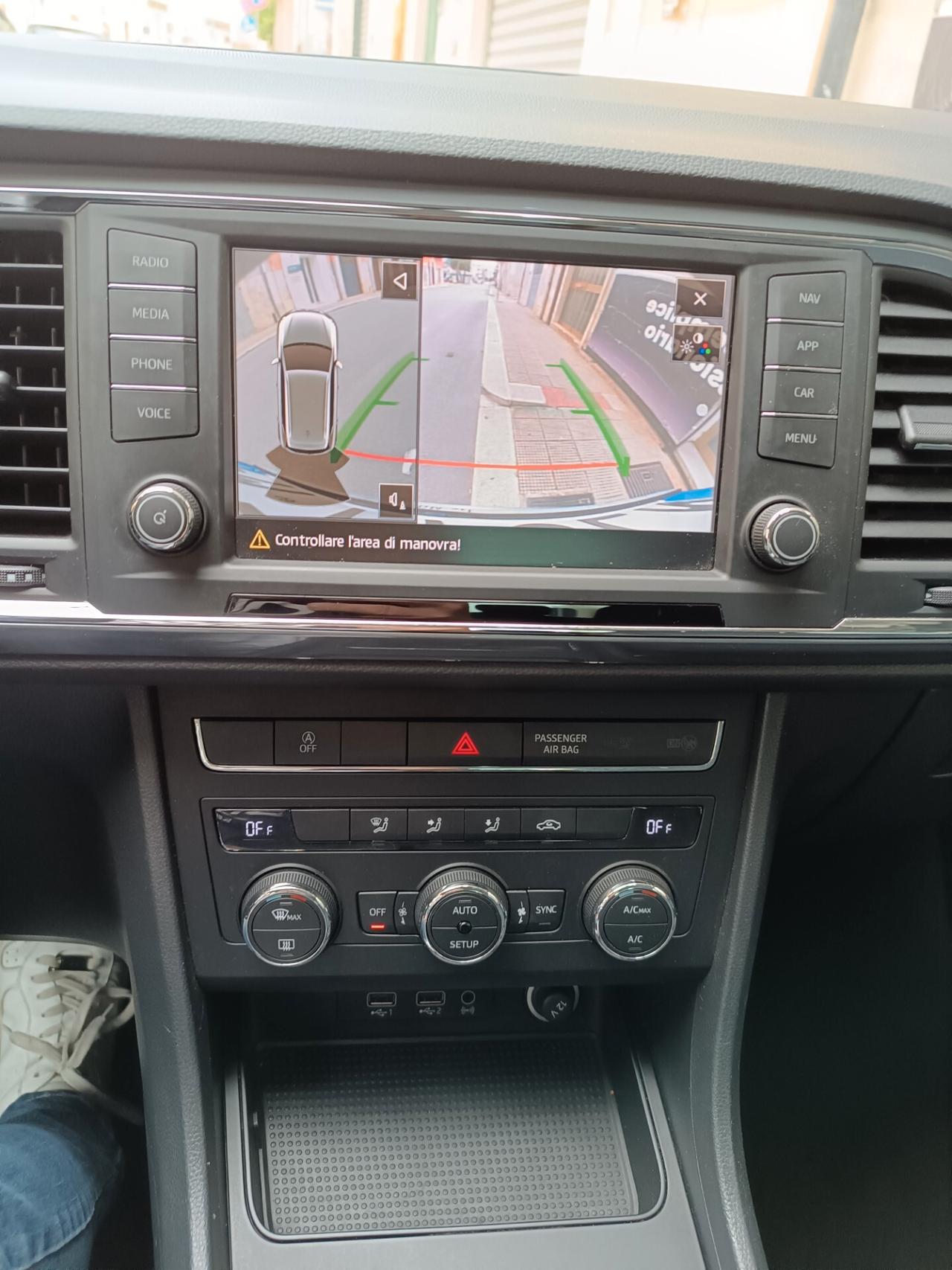 Seat Ateca 1.6 TDI 115 CV full optional navi camera