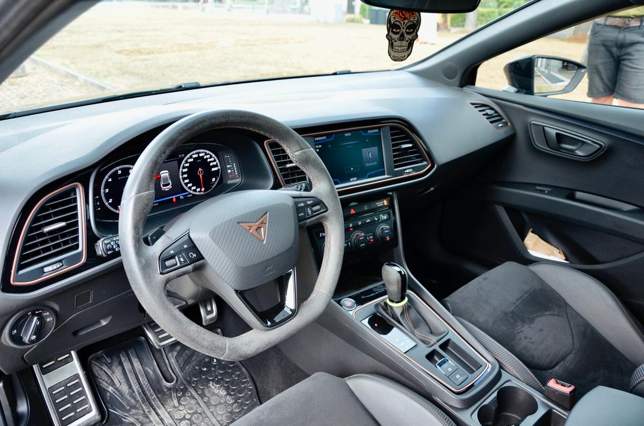 CUPRA LEON ST 2.0 TSI CUPRA R 4DRIVE 300cv DSG, UFF ITALIANA, SERVICE UFF SEAT, EURO 6D, SCARICO, FARI LED, PADDLE, NAVI, PERMUTE
