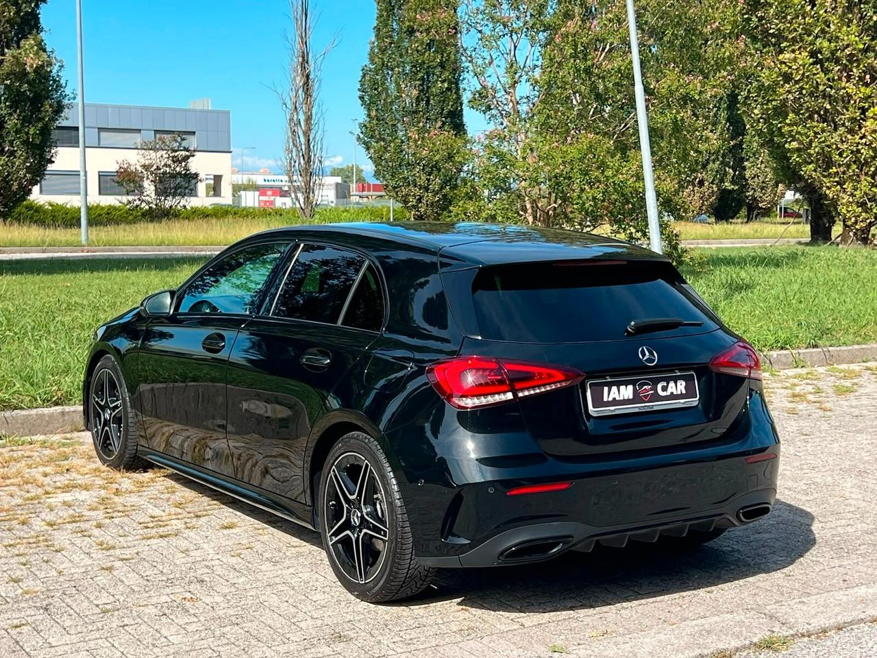 Mercedes-benz A 180 d AMG PREMIUM
