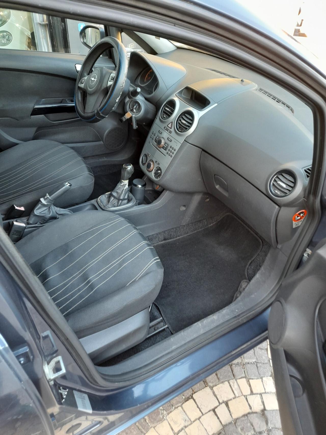 Opel Corsa 1200 GPL FINO AL 2030