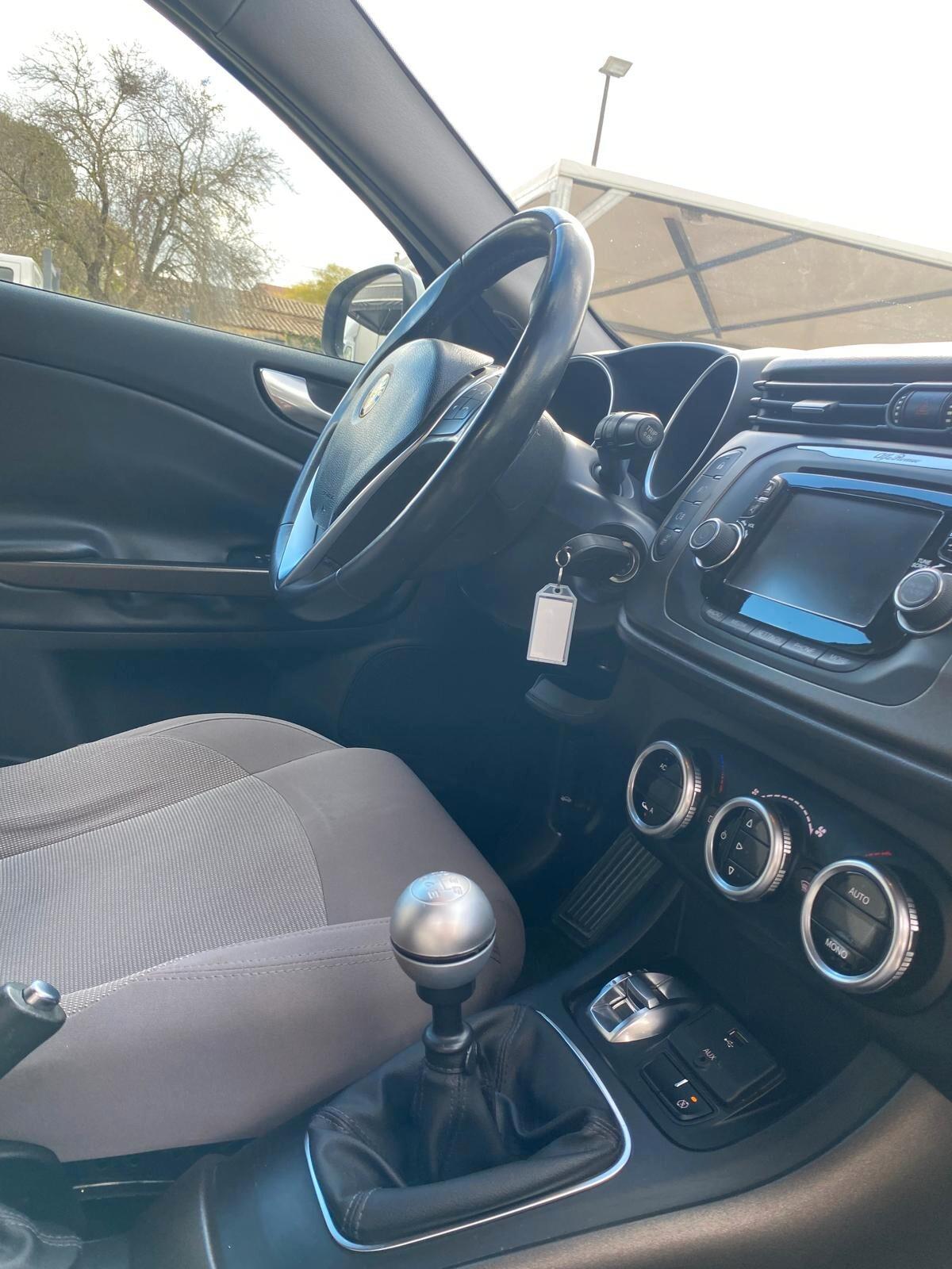 Alfa Romeo Giulietta 1.6 JTDm-2 105 CV Business