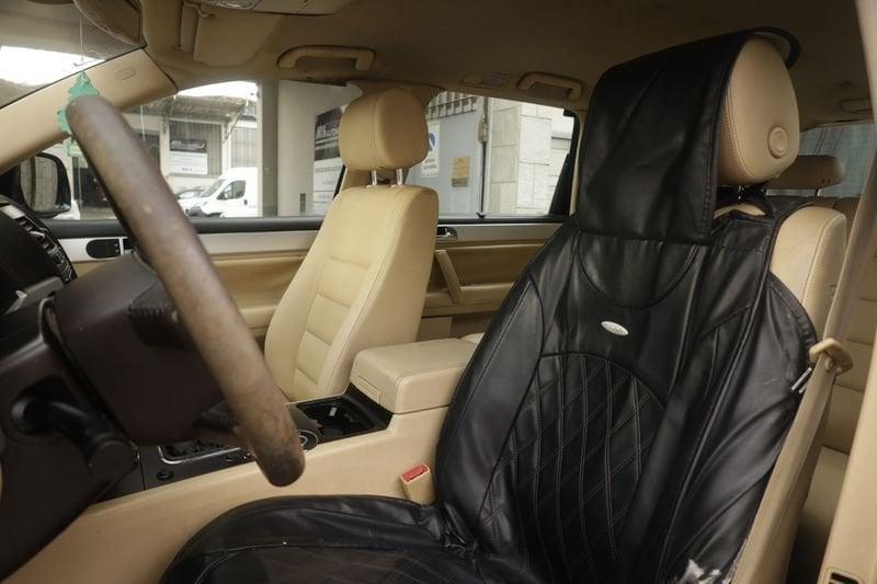 Volkswagen Touareg Volkswagen Touareg 2.5 tdi R5 128KW ANNO 2005