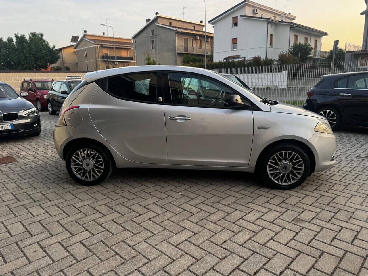 Lancia Ypsilon 1.2 69 CV 5 porte GPL Ecochic Platinum