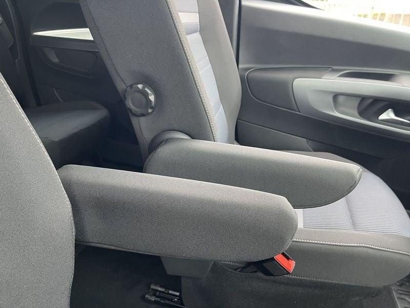 FIAT Doblò Passo Lungo 1.5 d Doblo 130cv auto 7p.ti - KM0