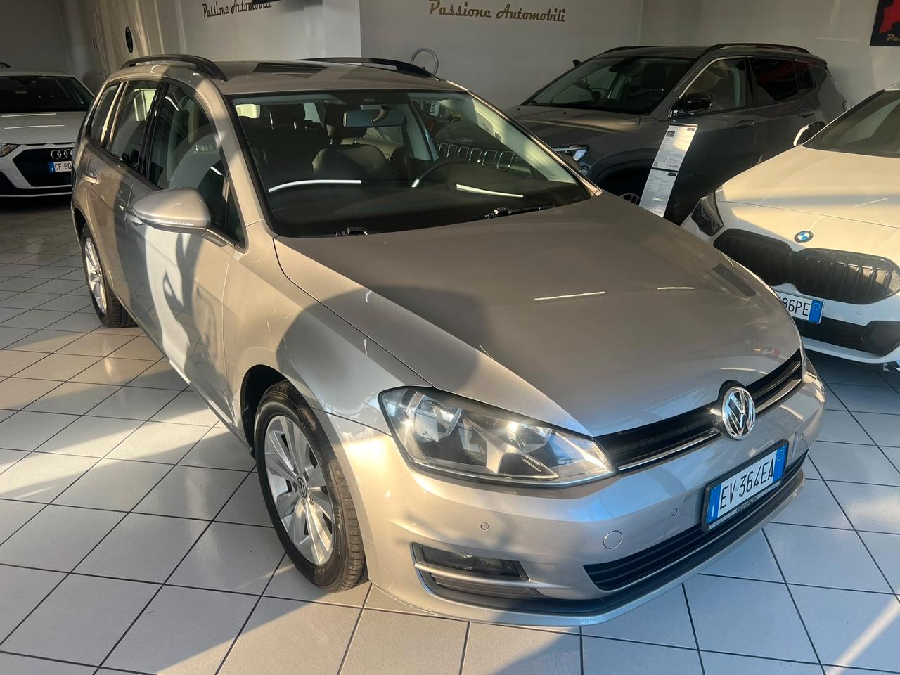 Volkswagen Golf Variant 1.6 TDI 110 CV DSG Comfortline BlueMotion Tech.