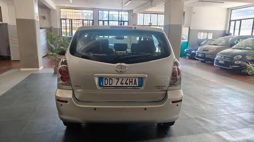 Toyota Corolla Verso 1.6 16V GPL