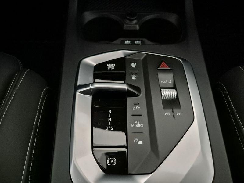 BMW Serie 1 F70 120d 48V MSport Design auto