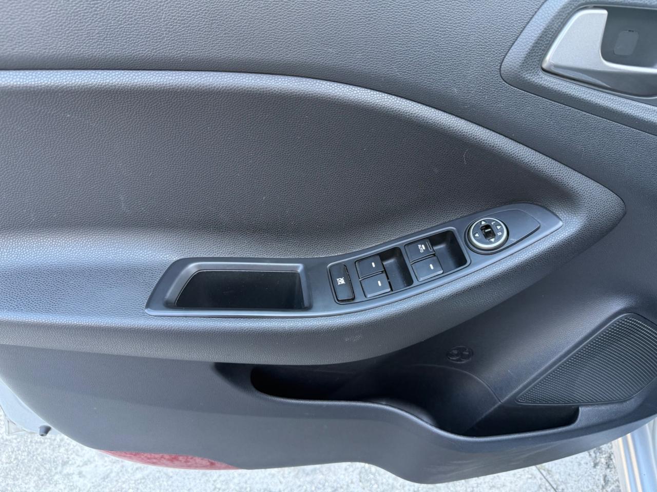 HYUNDAI I20 1.1 DIESEL POCHI KM 2019 EURO 6B