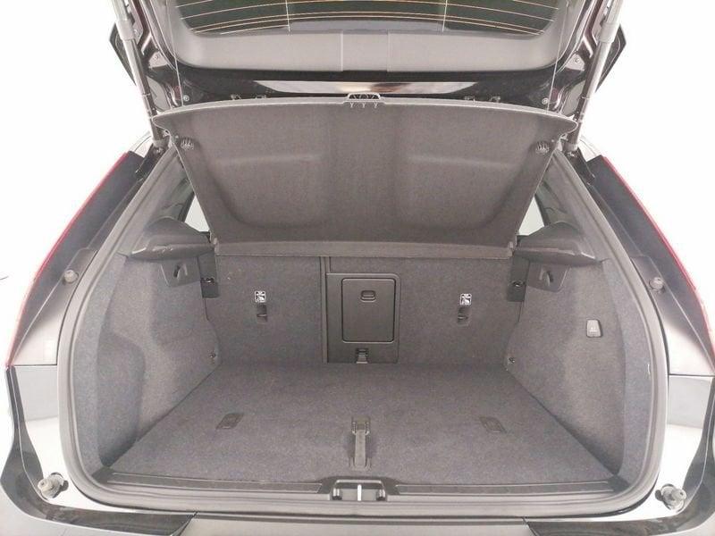 Volvo XC40 2.0 b3 Core auto