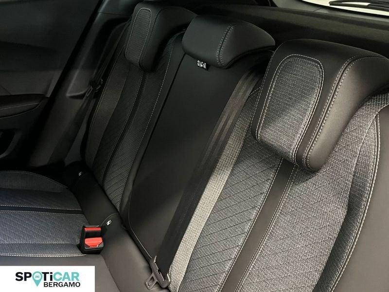 Peugeot 2008 Hybrid 145 e-DCS6 Allure