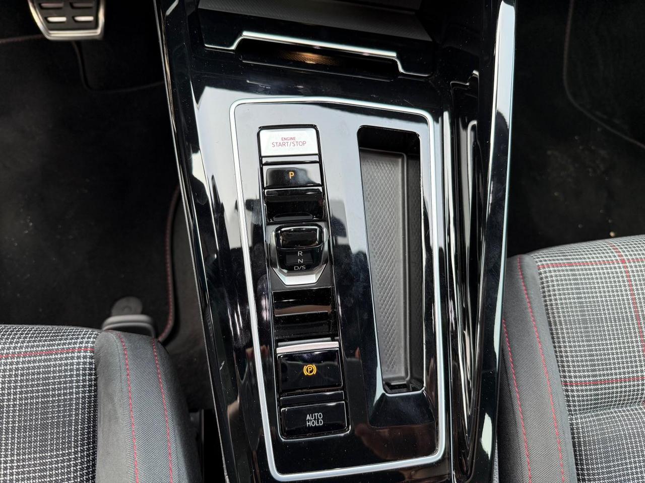 Volkswagen Golf 2.0 tsi GTI 245cv dsg