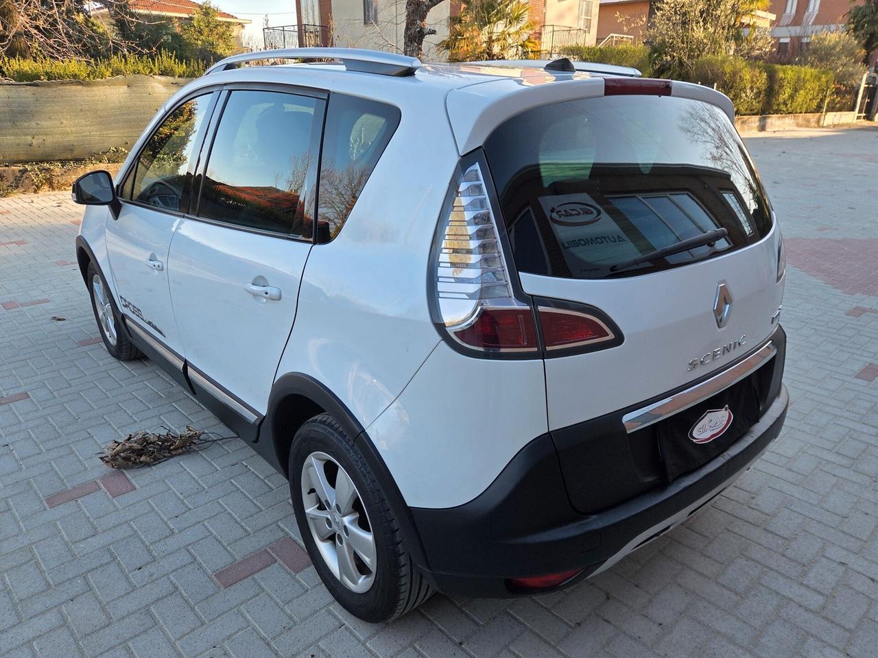 Renault Scenic Scénic XMod Cross 1.5 dCi 110CV Energy