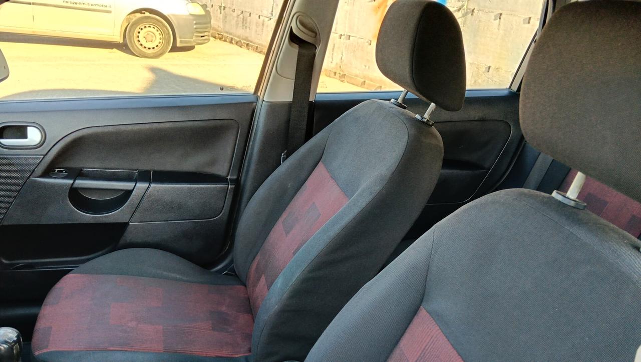 FORD FIESTA 1.4 TDCI