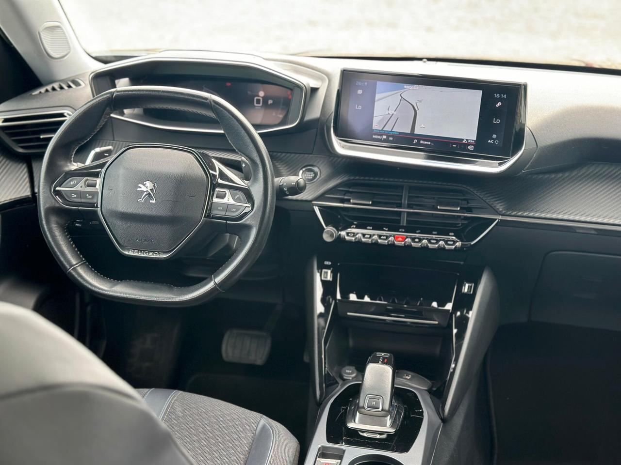 Peugeot 2008 BlueHDi 100 S&S Allure Navi Pack