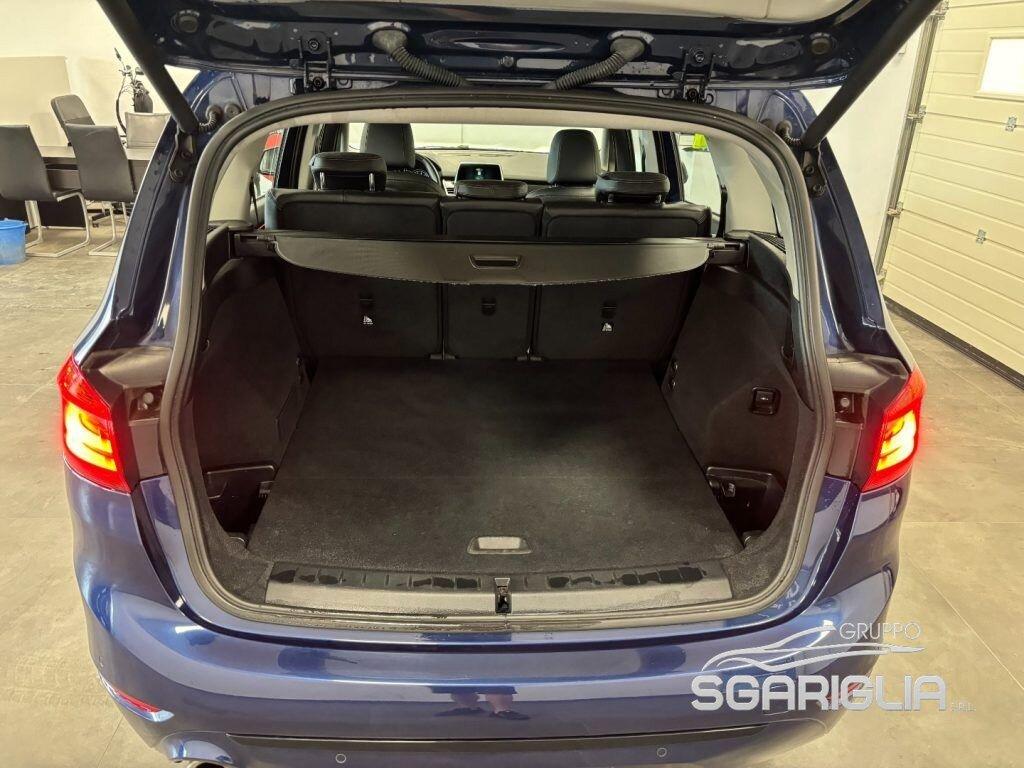 BMW 216 i Gran Tourer Advantage Full Optional