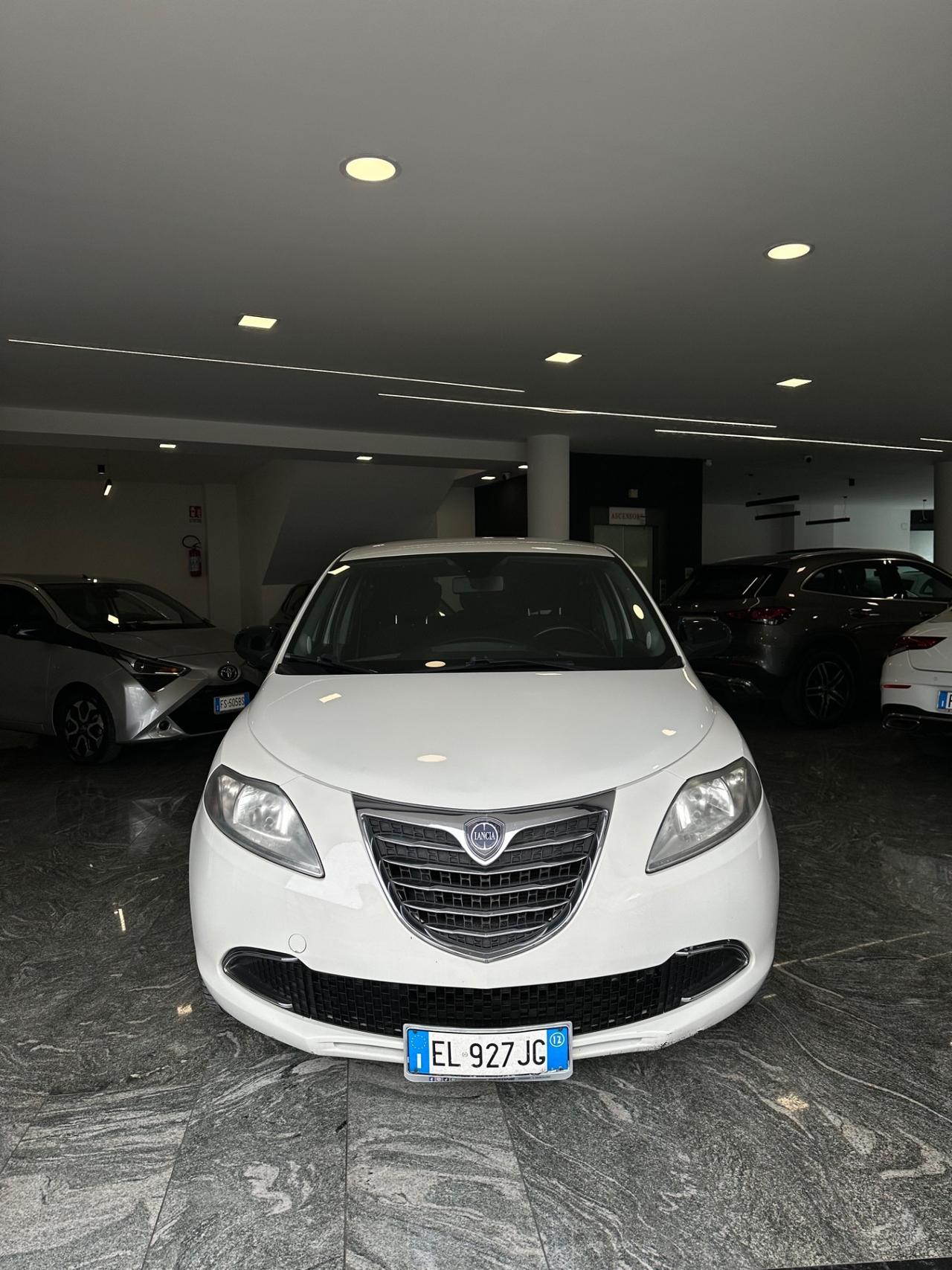 Lancia Ypsilon 1.2 69 CV 5 porte GPL Ecochic Gold