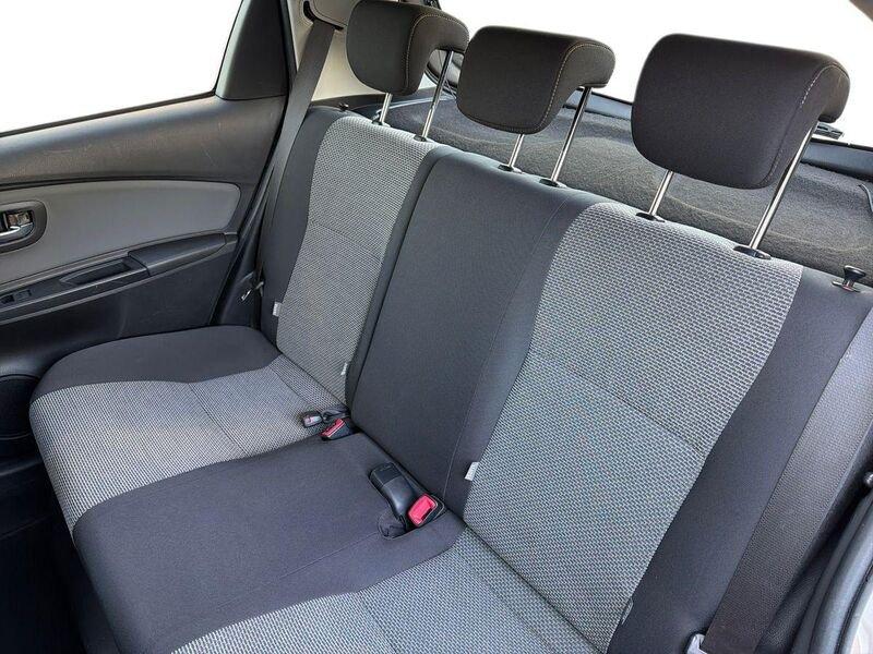 Toyota Yaris Yaris 5p 1.5h Active my16