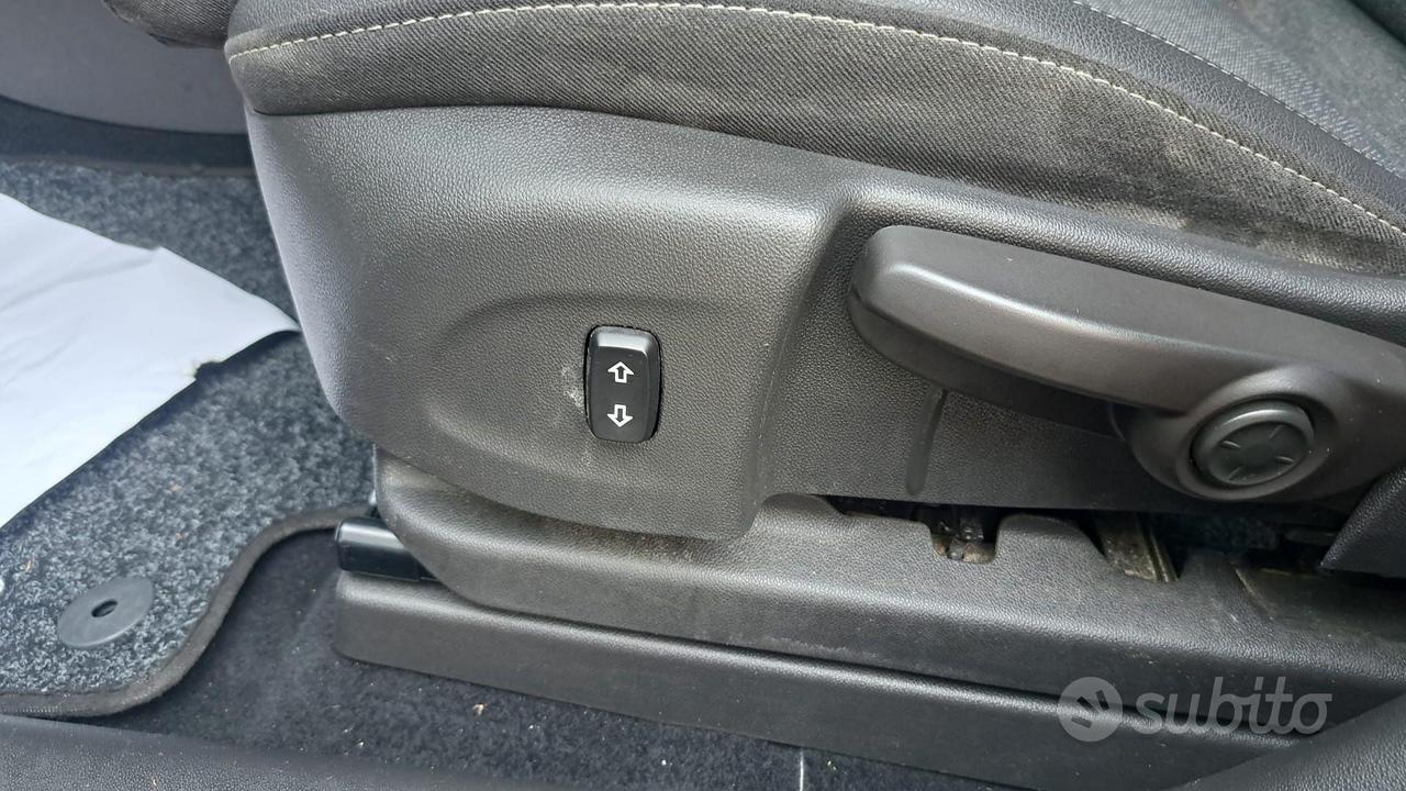 Opel Crossland X 1.5d ELEGANCE - AUTOMATICA