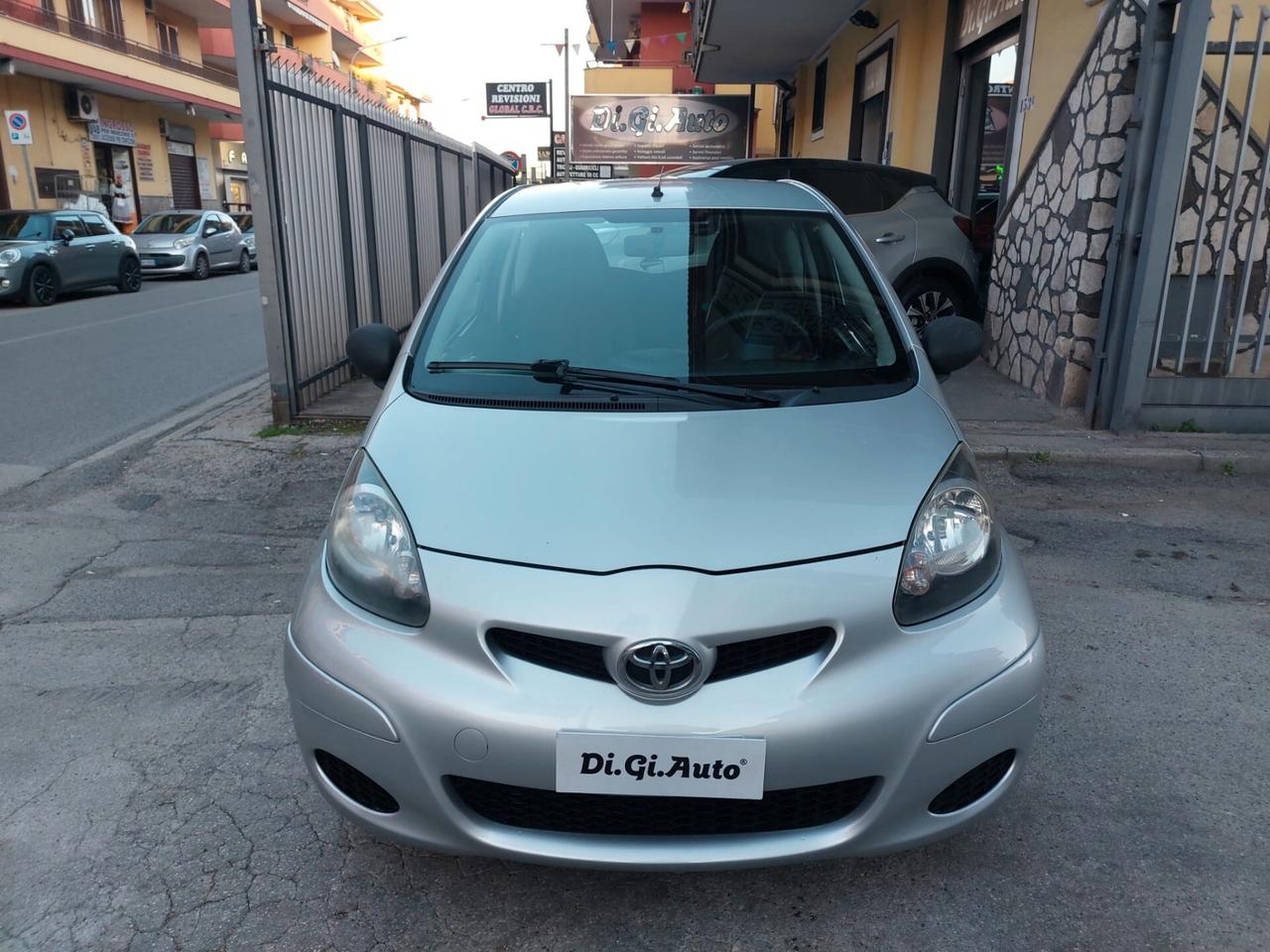 Toyota Aygo 1.0 12V VVT-i 3 porte Connect