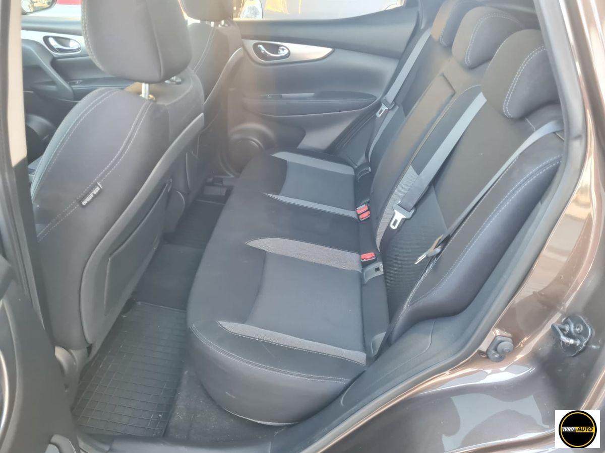 NISSAN Qashqai 1.5 dCi N-Connecta