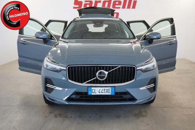 VOLVO XC60 B4 (d) automatico Momentum