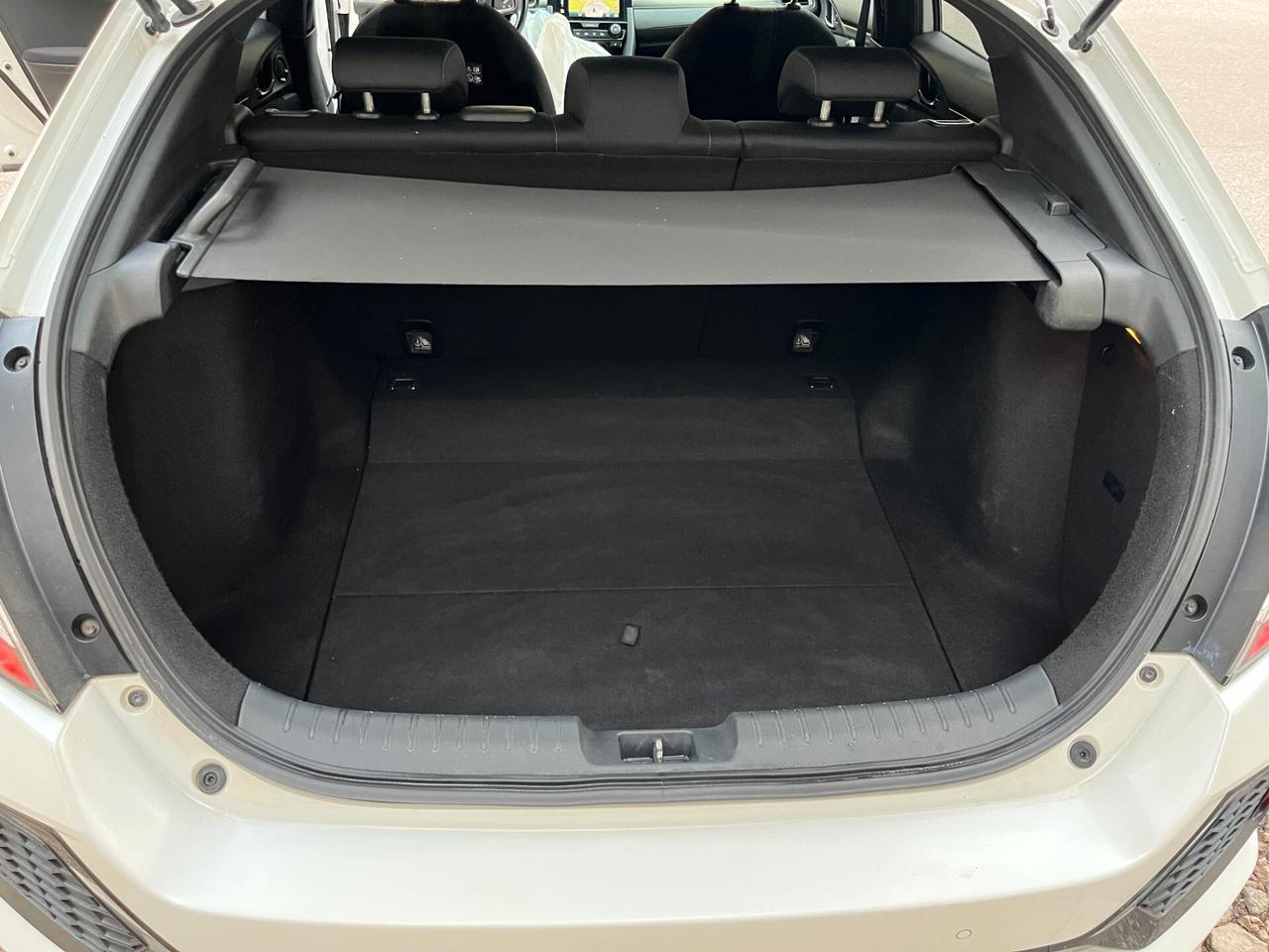 Honda Civic 1.6 5 porte Elegance Navi