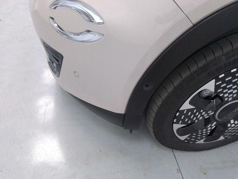 FIAT 600 1.2 hybrid La Prima 110cv auto