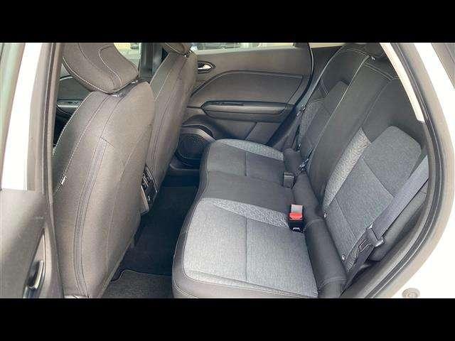 Renault Captur 1.6 E-TECH Hybrid Zen Auto 145cv