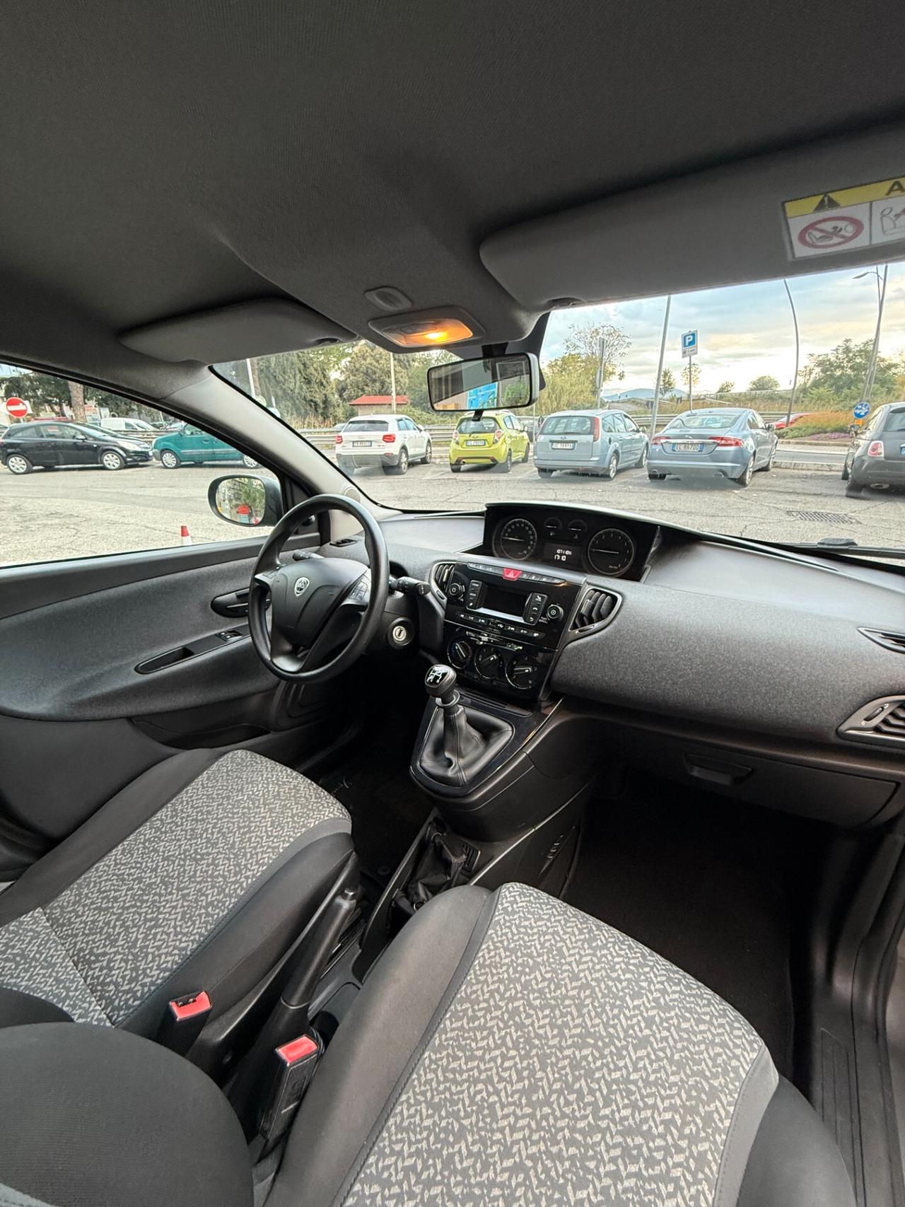 Lancia Ypsilon 1.2 69 CV 5 porte GPL Ecochic Gold