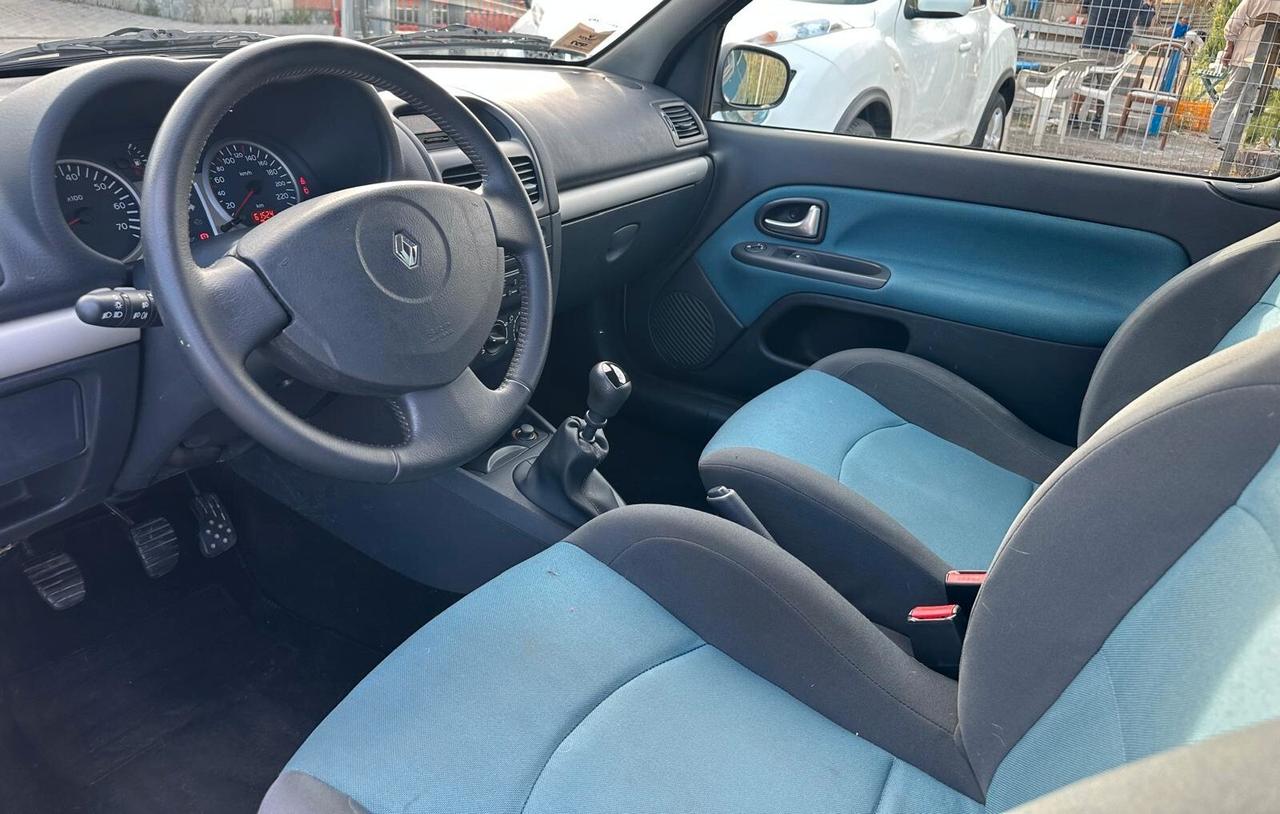 Renault Clio 1.5 dCi 82CV cat 3 porte Initiale-07/2003