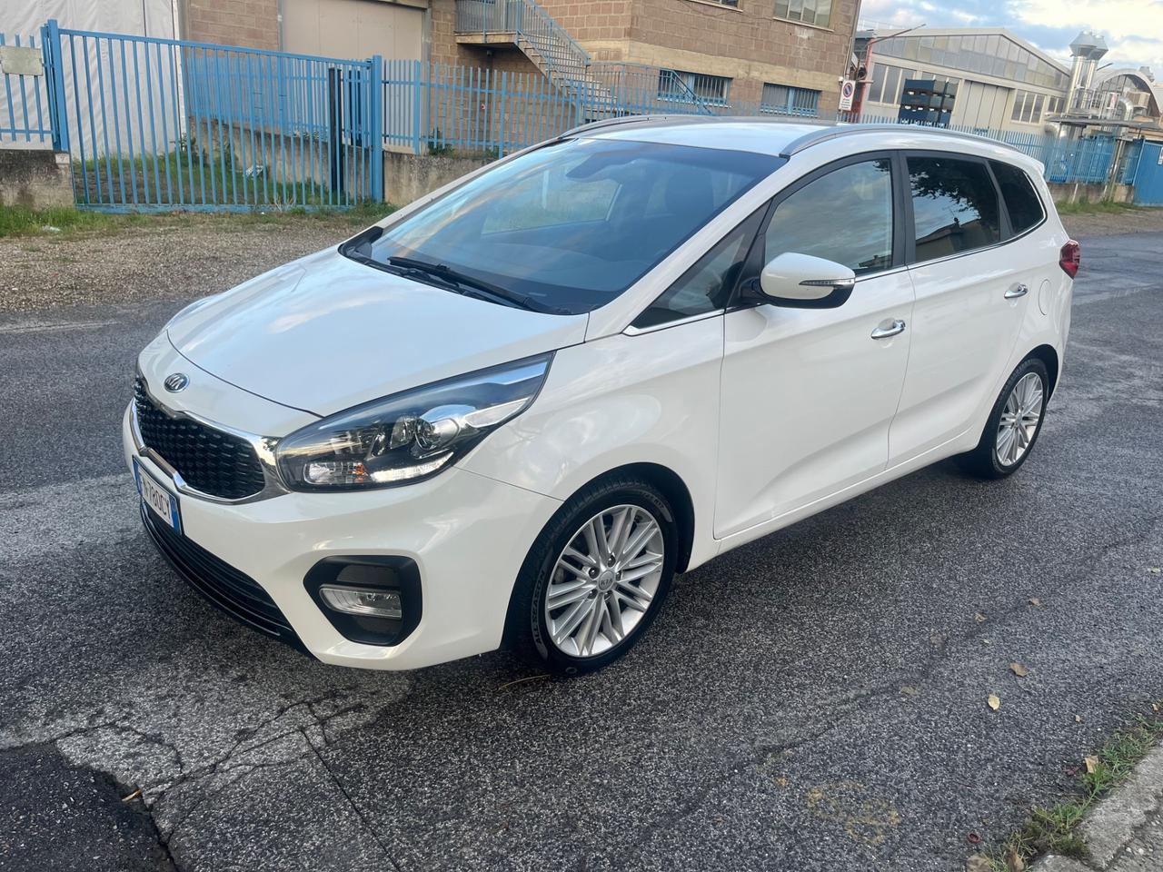 Kia Carens 1.7 CRDi 115 CV Business Class