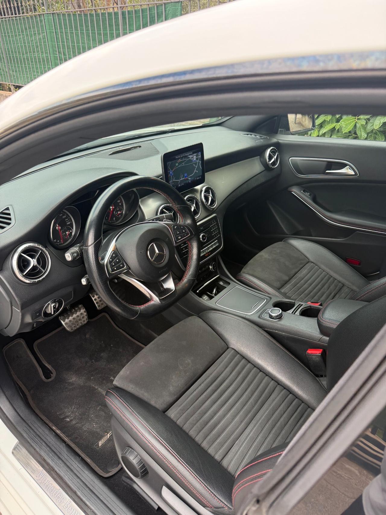 Mercedes CLA 200d SW 4Matic Automatic Premium AMG - 2019