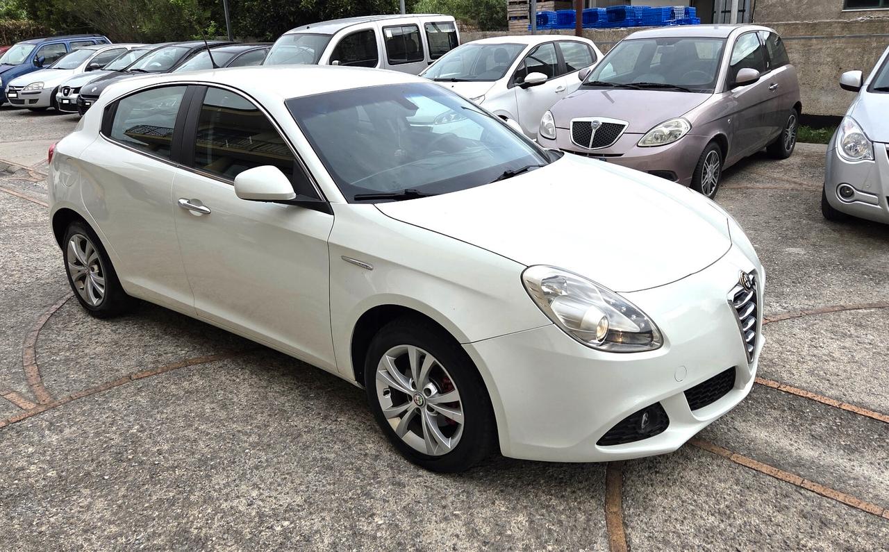 Alfa Giulietta 1.6 JTDm-2 105 CV GARANZIA 12 MESI
