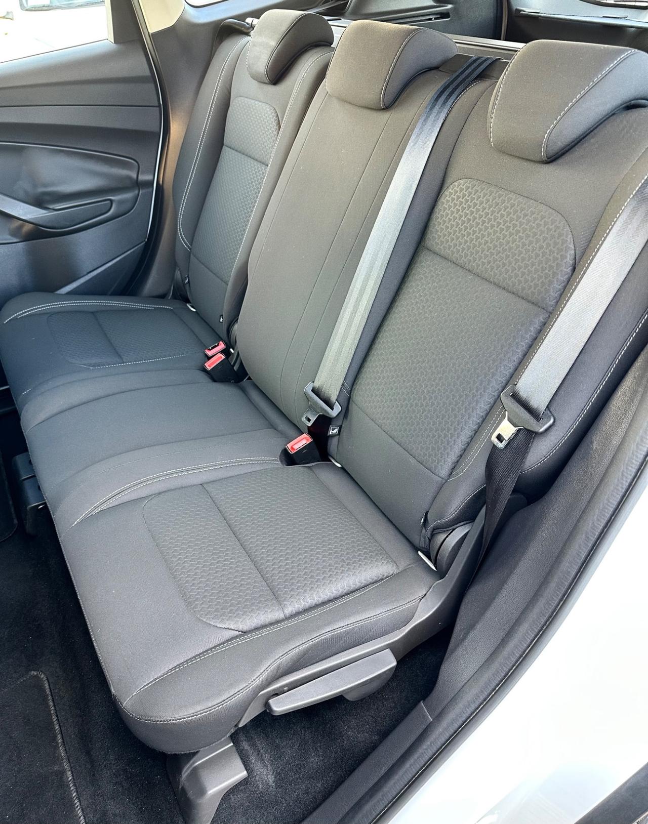 Ford Kuga 1.5 TDCI 120 CV S&S 2WD Titanium