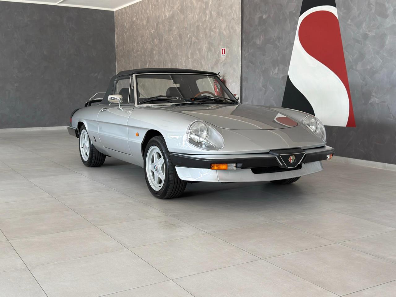 Alfa Romeo Spider 2.0 Veloce 128cv